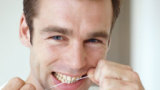 Perdere i denti, l’incubo degli italiani