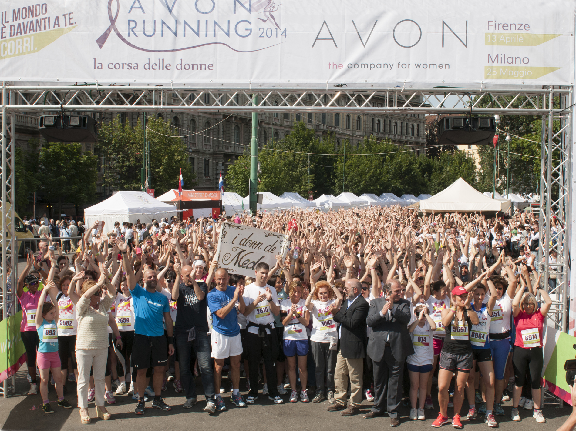 Avon running, un fiume rosa di corsa a Milano