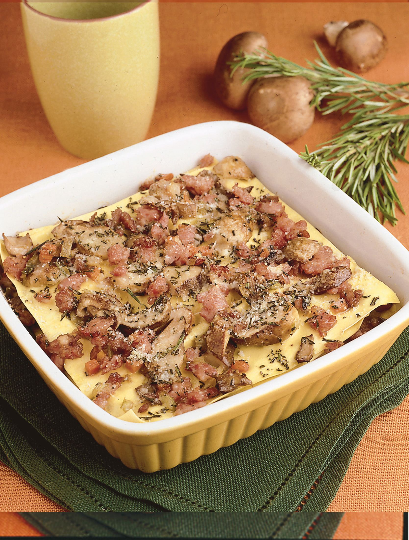 Lasagne con porcini e pasta di salame