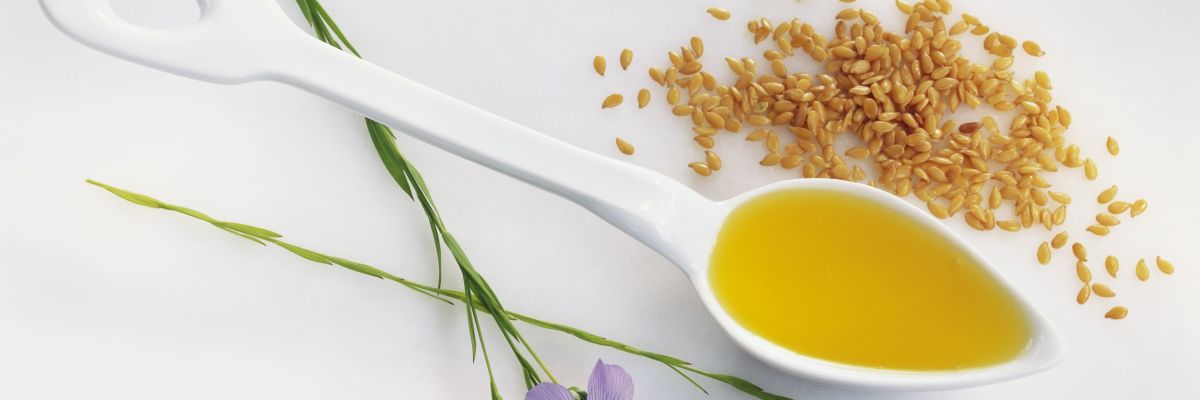 Olio di lino: idratante antiage per viso - Starbene