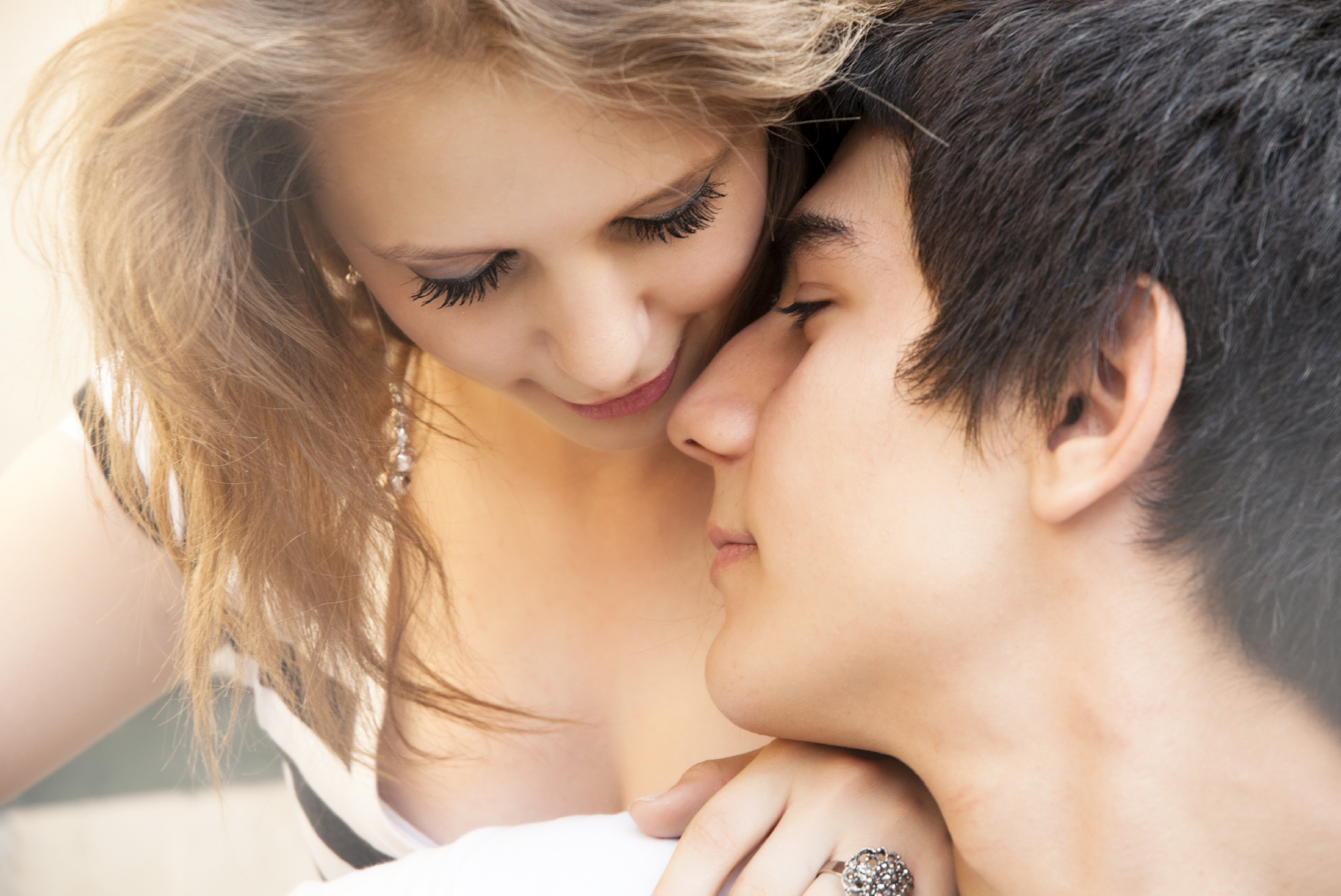 adolescente sesso canale