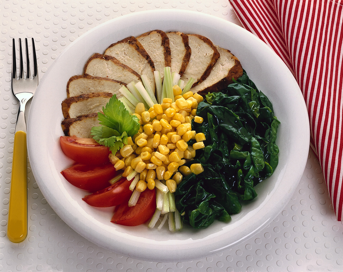 Arrosto di vitello al limone con verdure miste | Starbene