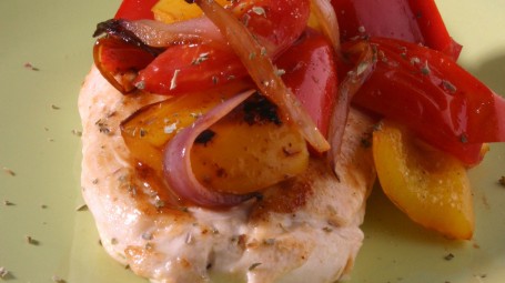 Petto di pollo con peperoni e cipolle Starbene