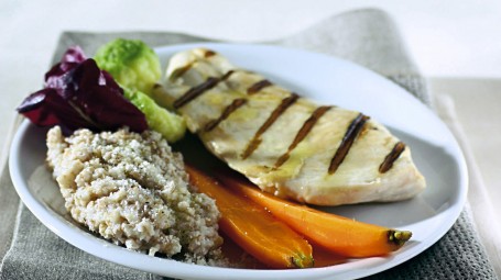 Petto di pollo con polenta di farro Starbene