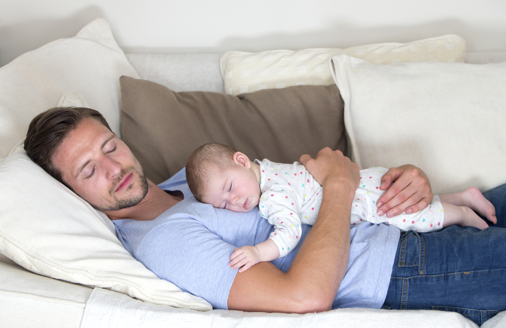 La depressione post parto colpisce anche i papà