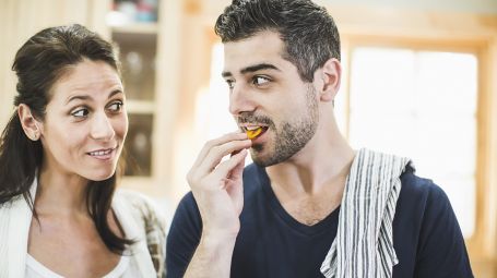 Coppia che mangia
