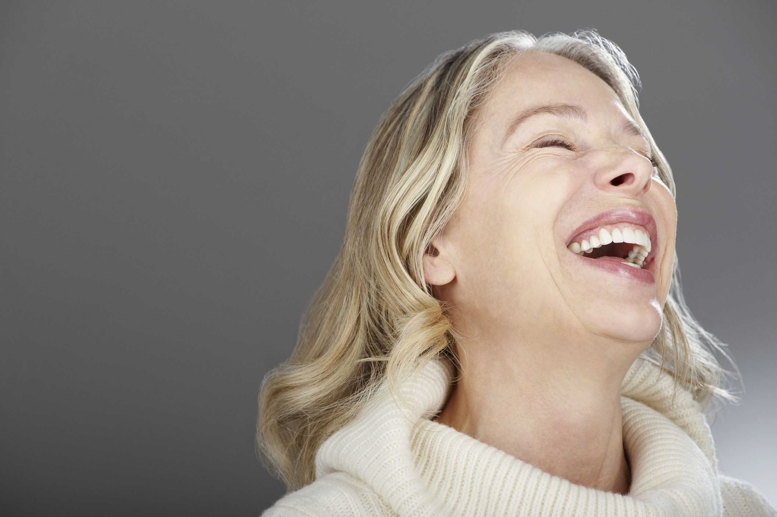 Yoga per il viso: 5 esercizi Yoga per il viso: 5 esercizi
