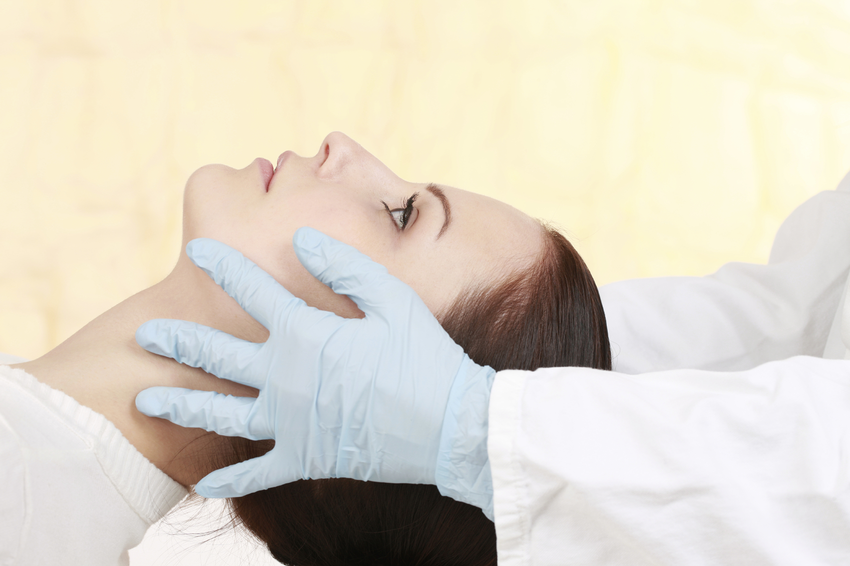 Acne: via libera a LED e luci al plasma