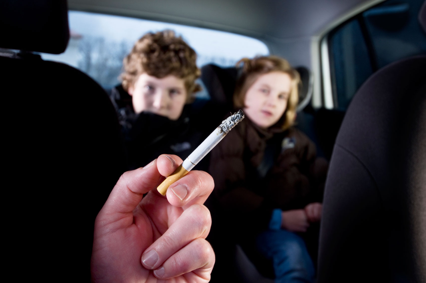 Bambini: il fumo passivo favorisce l’obesità e peggiora il rendimento scolastico Bambini: il fumo passivo favorisce l’obesità e peggiora il rendimento scolastico