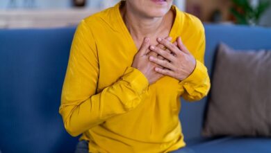 Sembra un infarto ma è la sindrome del crepacuore: i segnali da non sottovalutare e come si guarisce