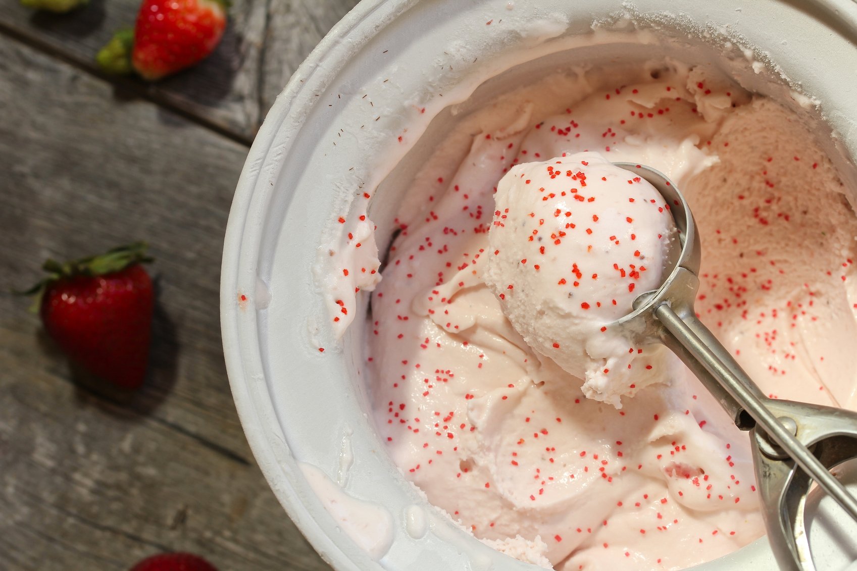 Come preparare un gustoso gelato fatto in casa