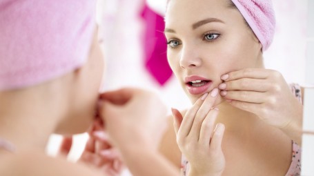 Brufoli, come combattere l'acne a tutte le età