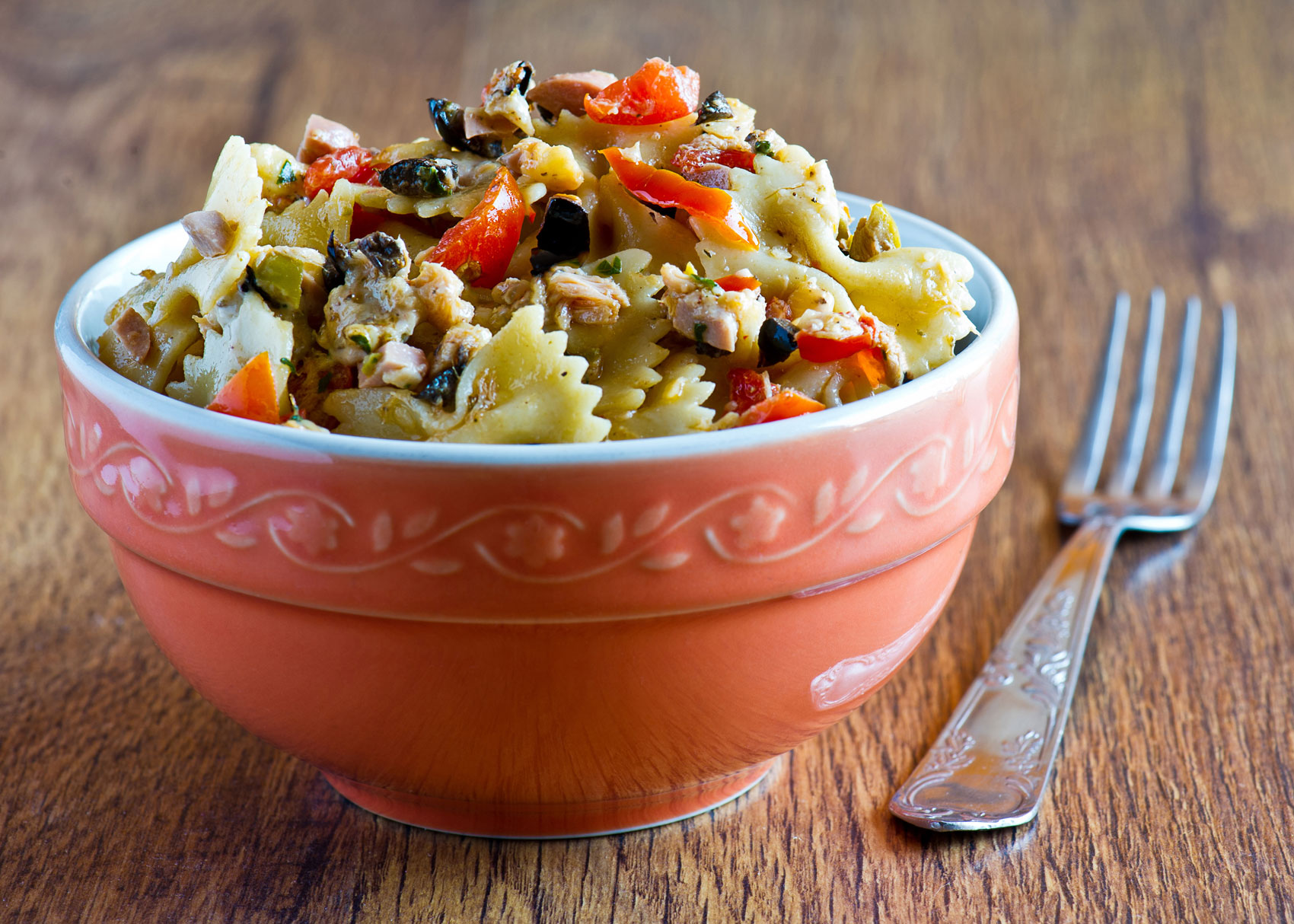 Insalata di pasta con sgombro, prezzemolo e peperoni – La ricetta Insalata di pasta con sgombro, prezzemolo e peperoni – La ricetta