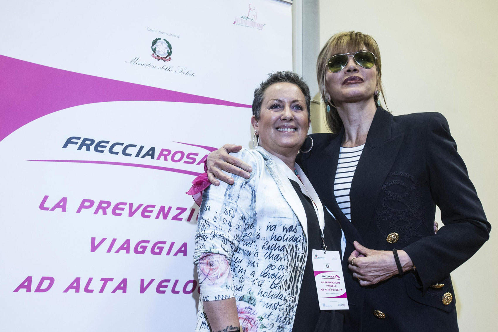 Frecciarosa, la prevenzione del cancro al seno si fa a bordo