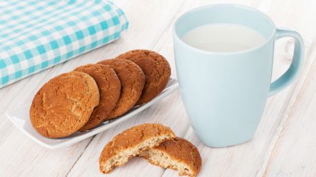 biscotti e latte