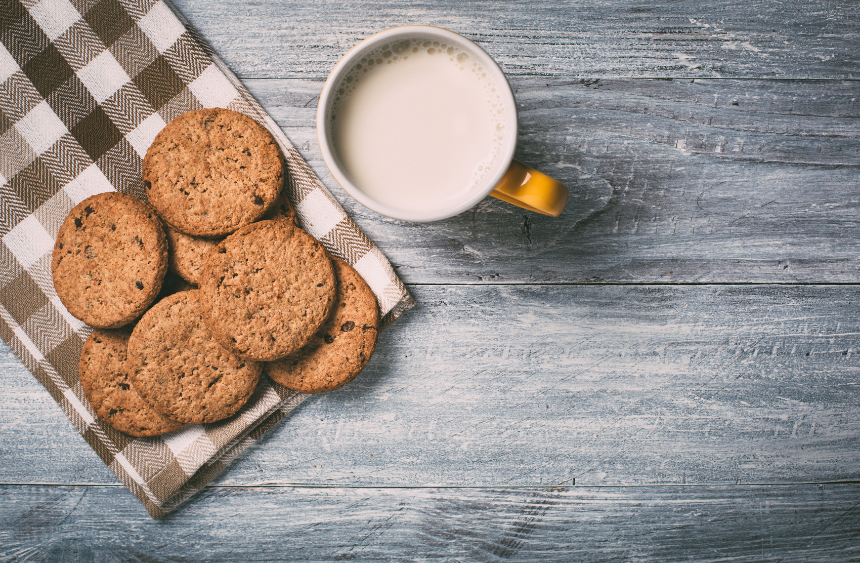 A colazione posso mangiare i biscotti con il cioccolato? A colazione posso mangiare i biscotti con il cioccolato?
