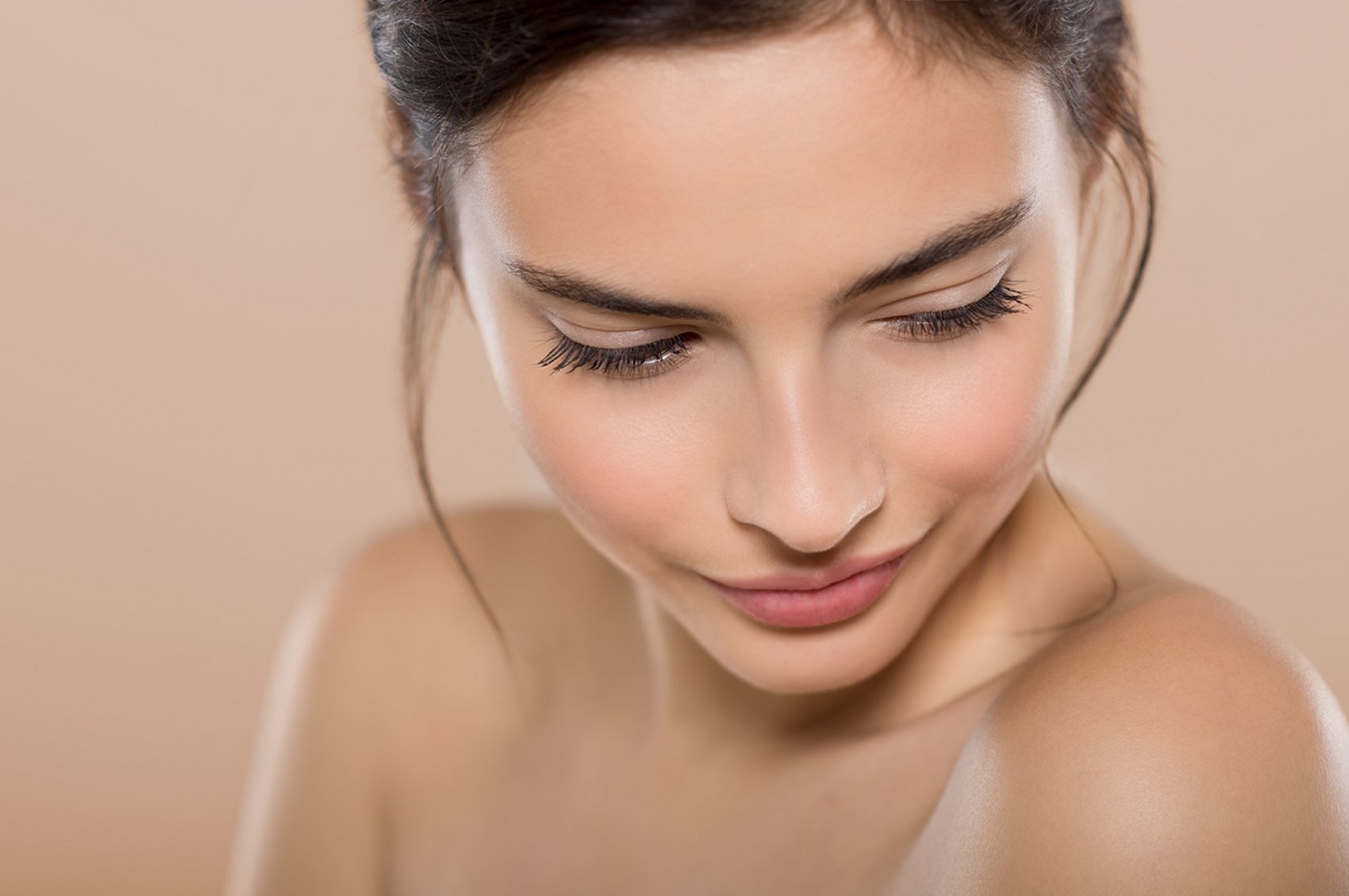 Viso gonfio al risveglio: i rimedi naturali detox Viso gonfio al risveglio: i rimedi naturali detox
