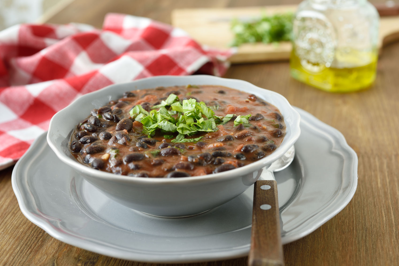 La zuppa messicana di fagioli neri