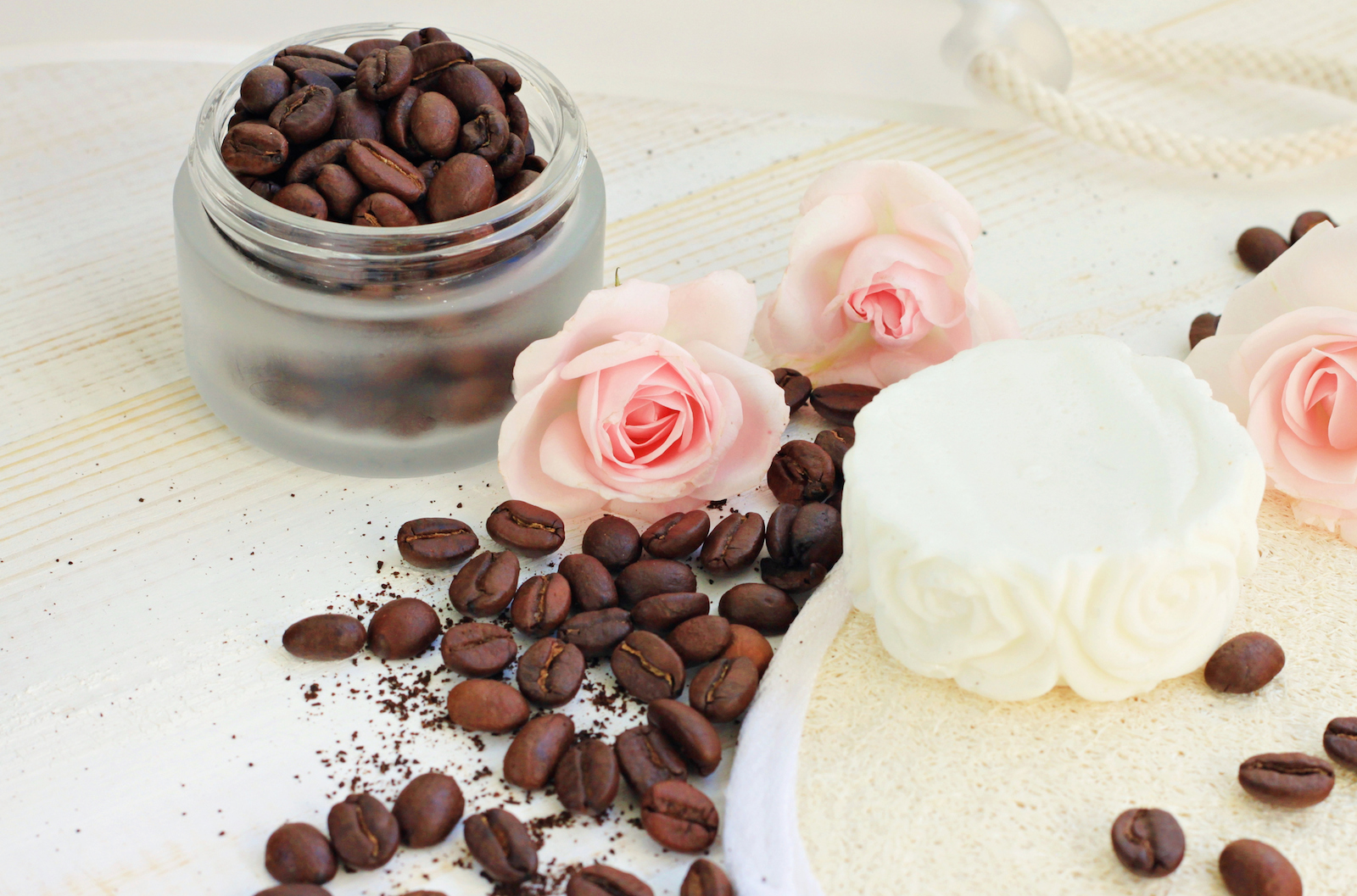 Caffè: tutte le proprietà cosmetiche Caffè: tutte le proprietà cosmetiche