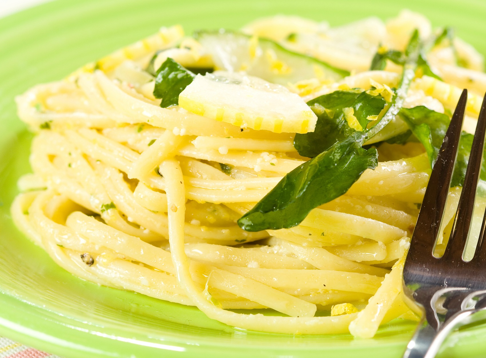 Ricette vegetariane: linguine al limone Ricette vegetariane: linguine al limone