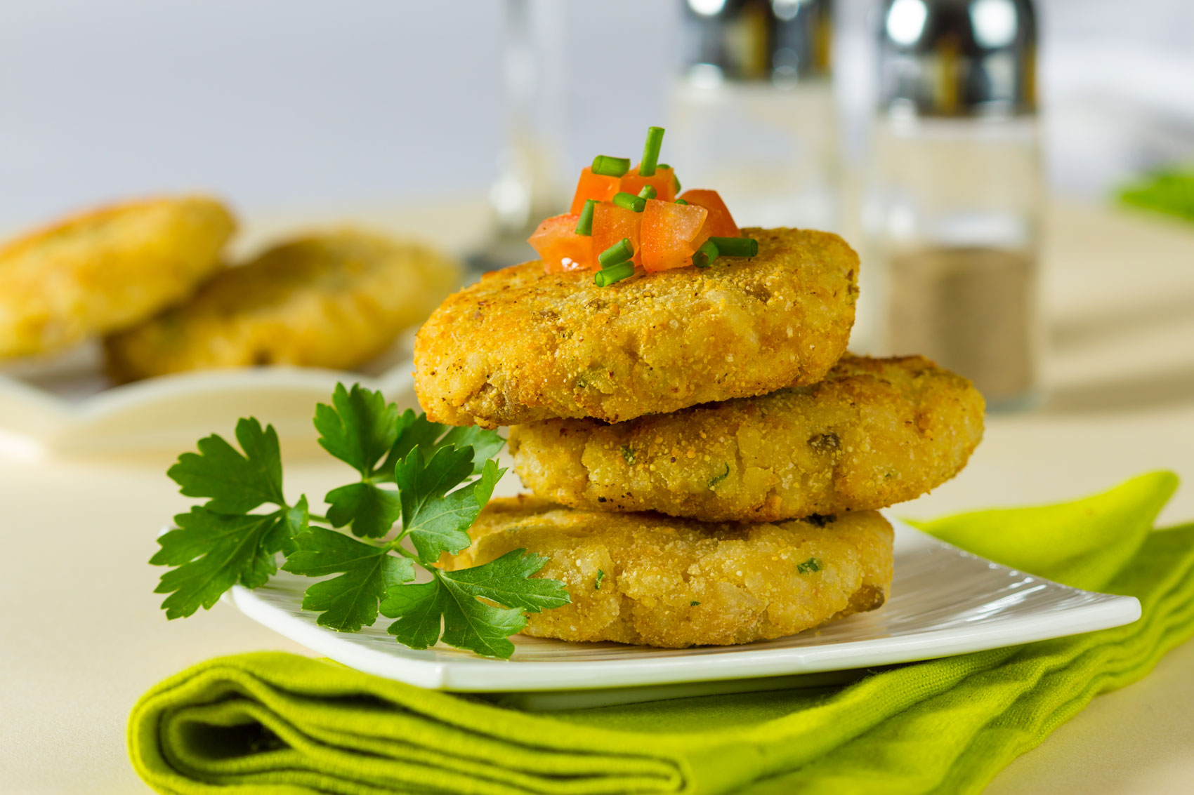 Ricette vegetariane: ecco come si preparano i burger di piselli