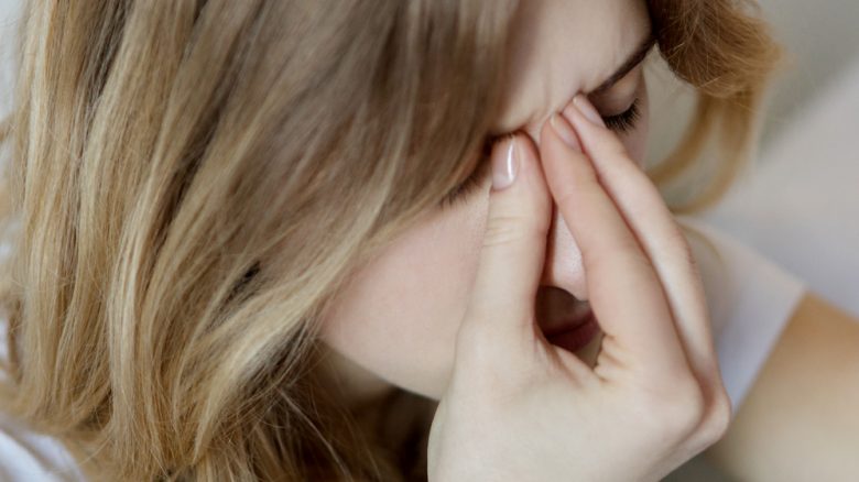 Un mal di testa che nasce dalla congestione nasale Un mal di testa che nasce dalla congestione nasale