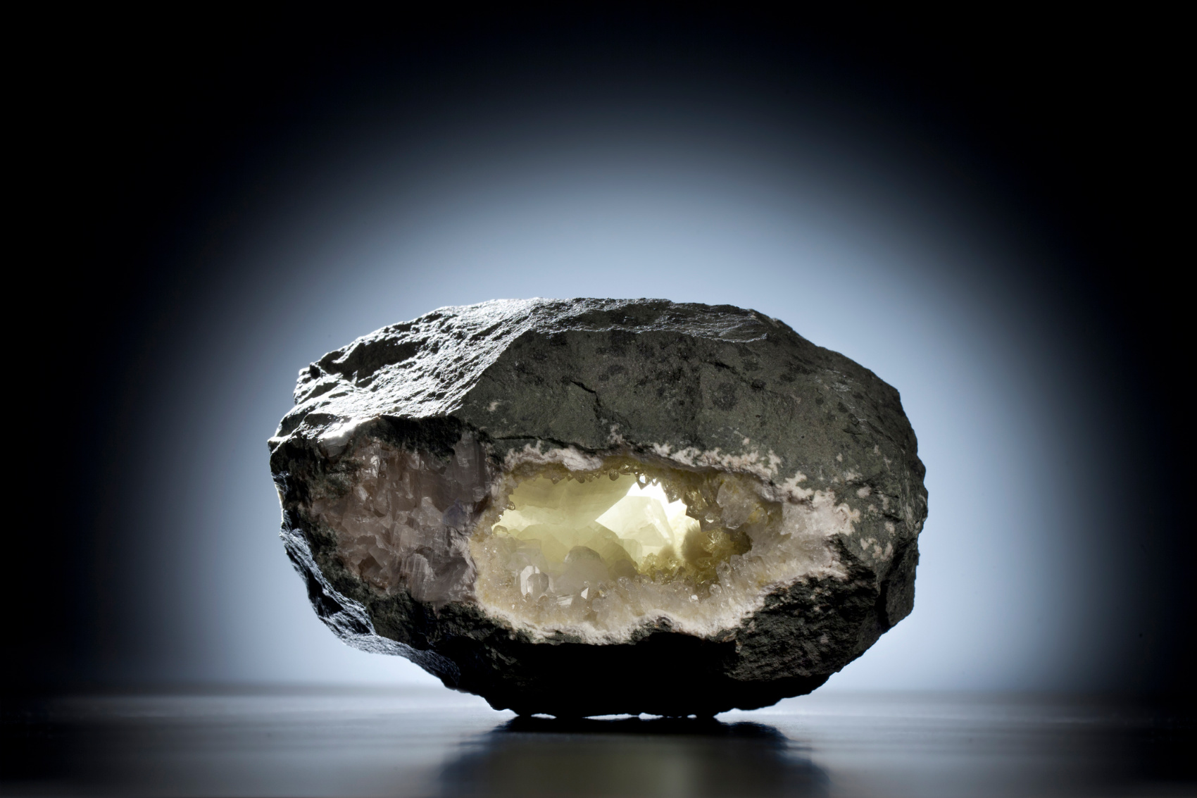Detox: la zeolite per eliminare i metalli tossici Detox: la zeolite per eliminare i metalli tossici