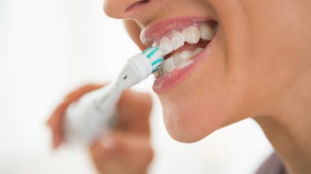 Igiene orale, collutorio, scovolino, sbiancamento: vero e falso