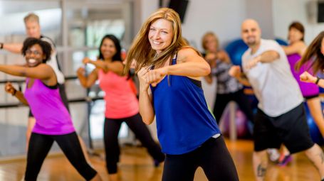 lezione in palestra di piloxing