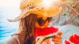 Bere mangiando: 10 alimenti super idratanti