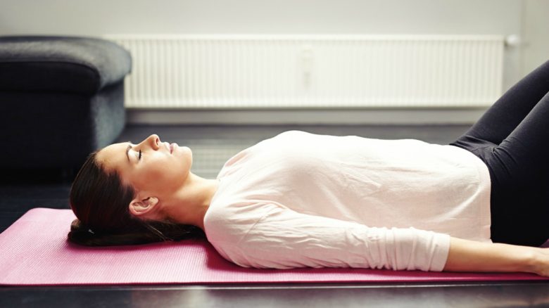 Digestione difficile: 3 esercizi per tornare a digerire bene Digestione difficile: 3 esercizi per tornare a digerire bene