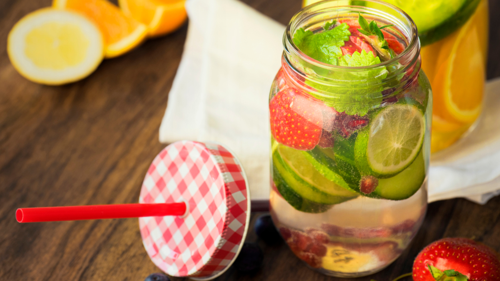 Detox: 5 acque depurative dagli effetti speciali