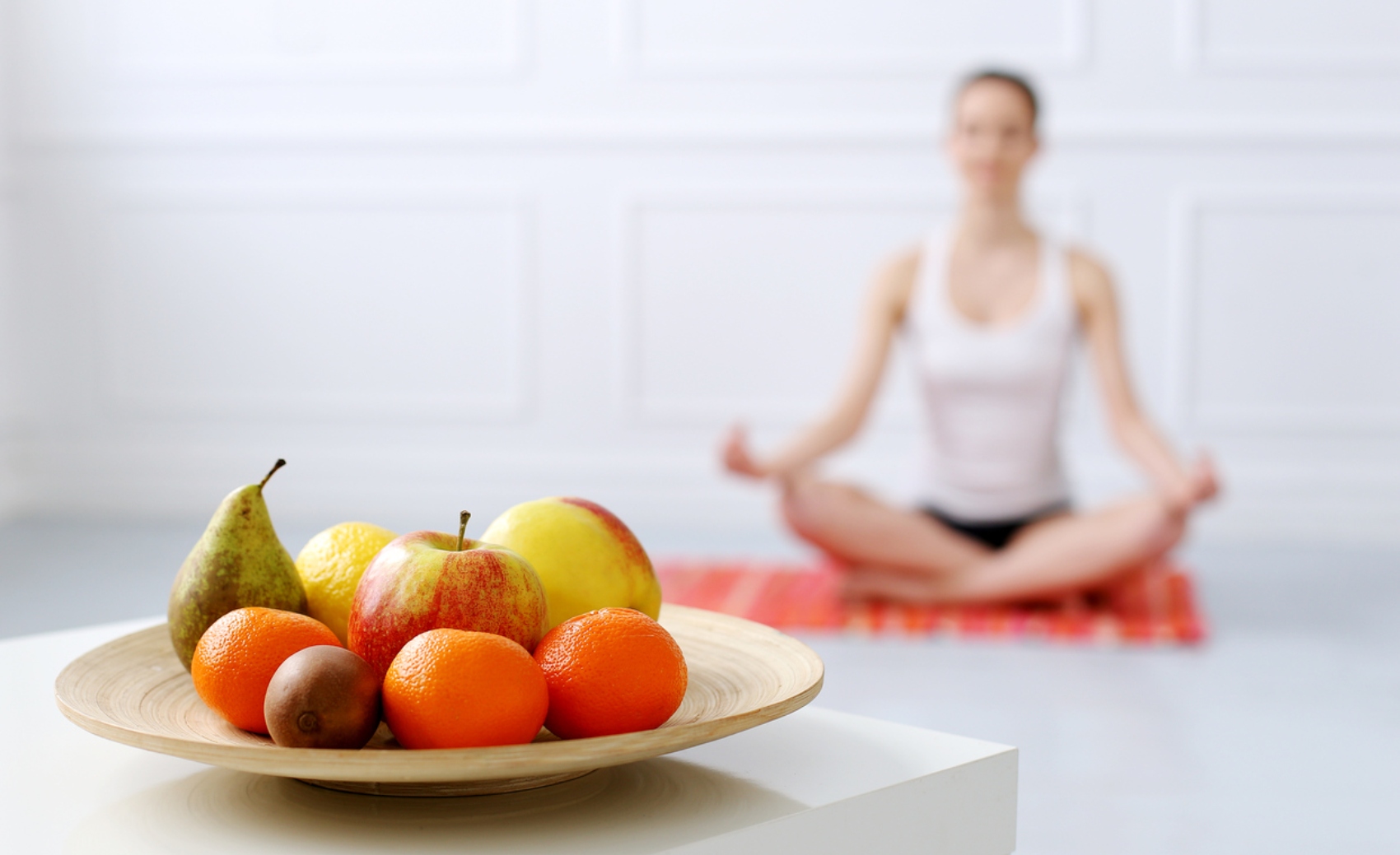 Come avere un rapporto sano e corretto con il cibo: che cos’è il metodo Mindfoodness