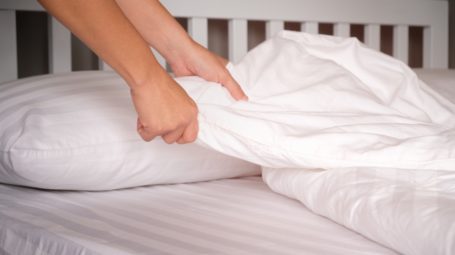 cambiare lenzuola letto
