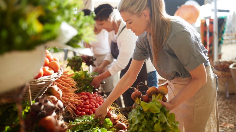 Com’è buona e sana la frutta dimenticata Com’è buona e sana la frutta dimenticata