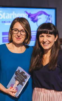 Il direttore di Starbene,
Annalisa Monfreda (a destra), con Sabrina Barbieri: hanno parlato del mestiere di genitore