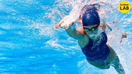 Pronti per la Piscina: ecco Cosa c'è nella mia Borsa da Nuoto