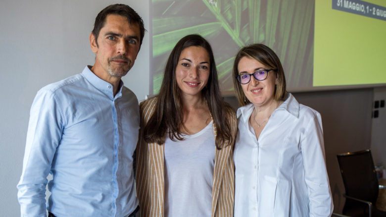 La campionessa del mondo di spada Mara Navarria tra il mental trainer Alessandro Vergendo e Sabrina Barbieri, il nostro vice direttore