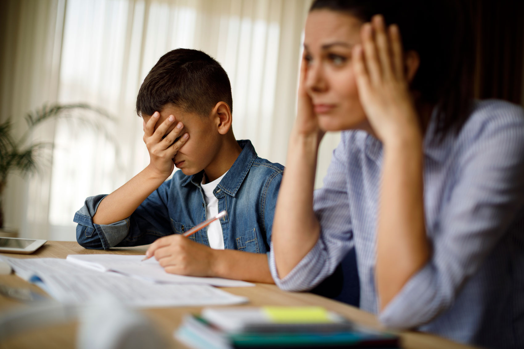 Genitori oggi: perché papà e mamma si sentono insicuri Genitori oggi: perché papà e mamma si sentono insicuri