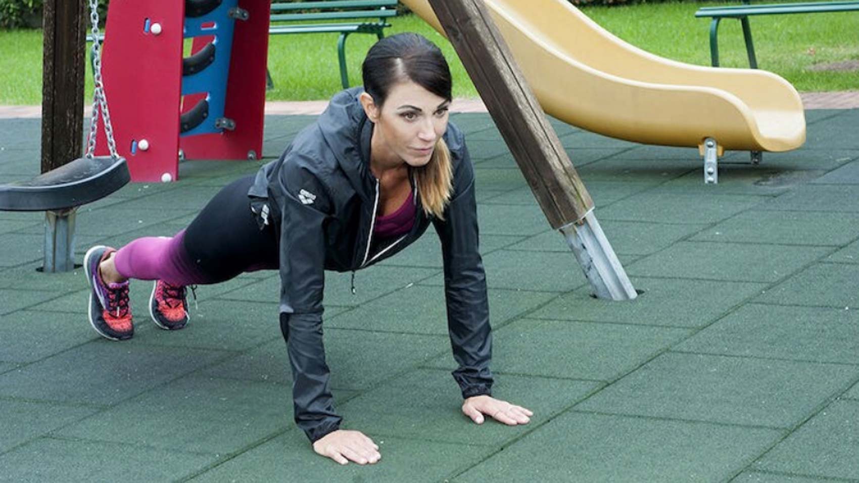 Workout con i burpee: 4 esercizi bruciagrassi