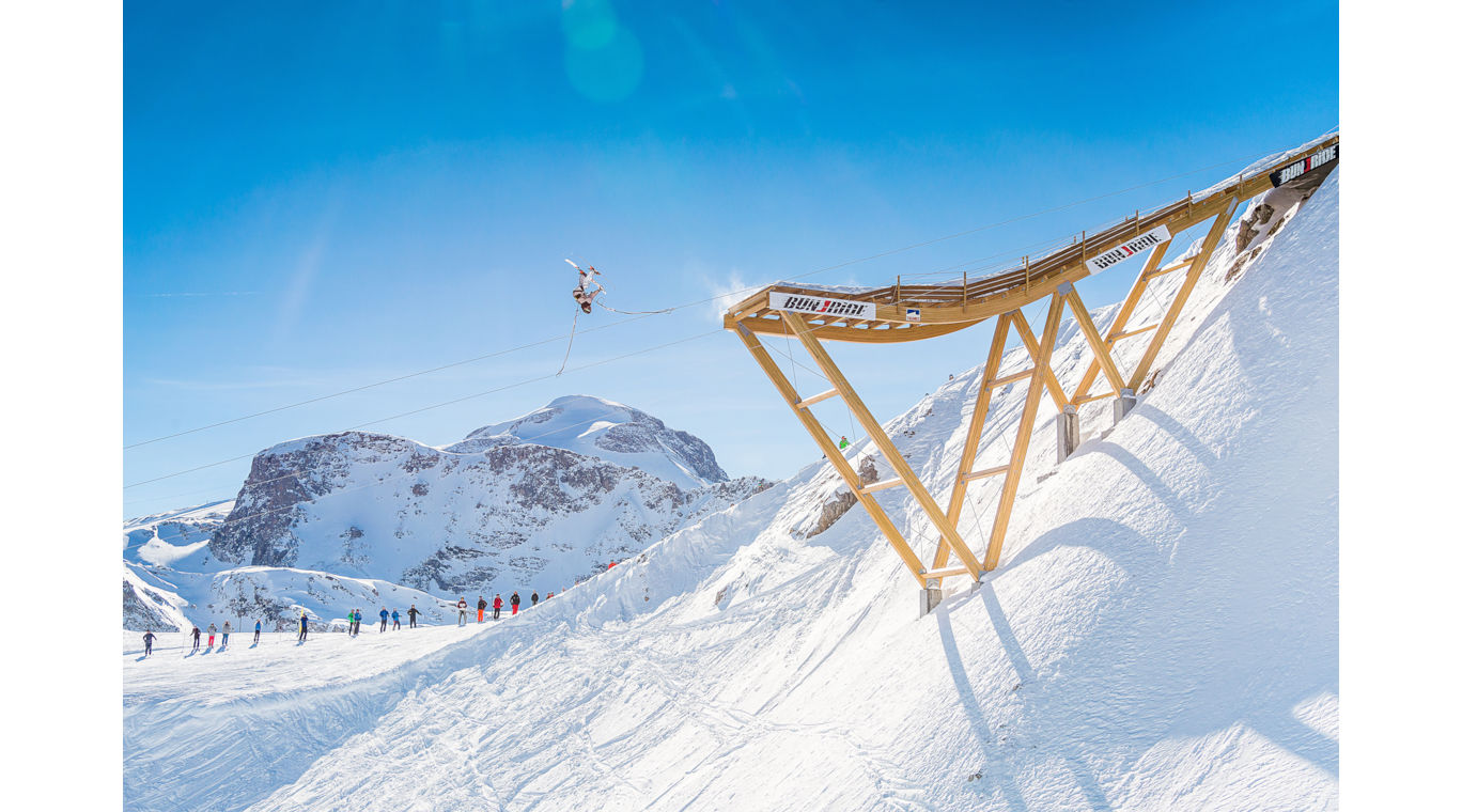 Sport invernali: dallo snowbike al BunJRide, le novità sulle piste da sci Sport invernali: dallo snowbike al BunJRide, le novità sulle piste da sci