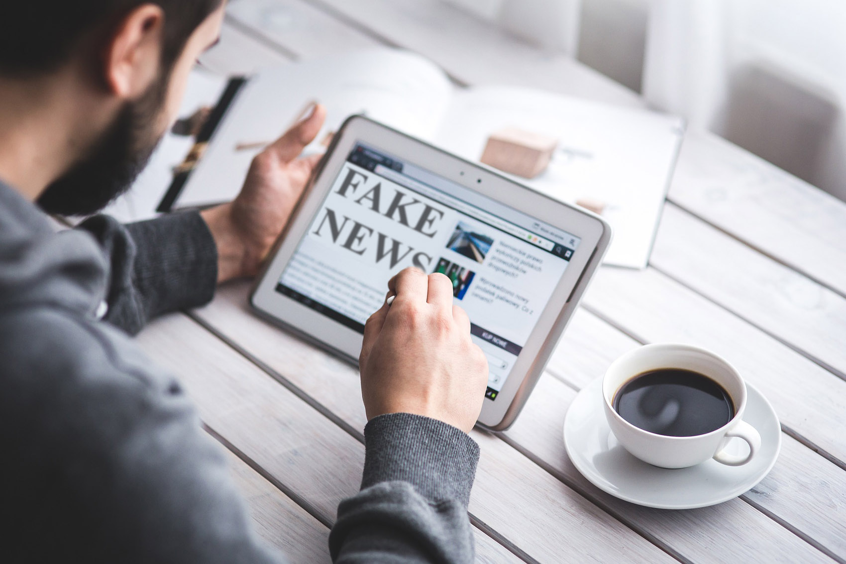 Coronavirus e fake news: 12 false notizie che girano in rete