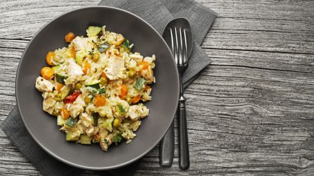 riso, pollo, zucchine, verdure