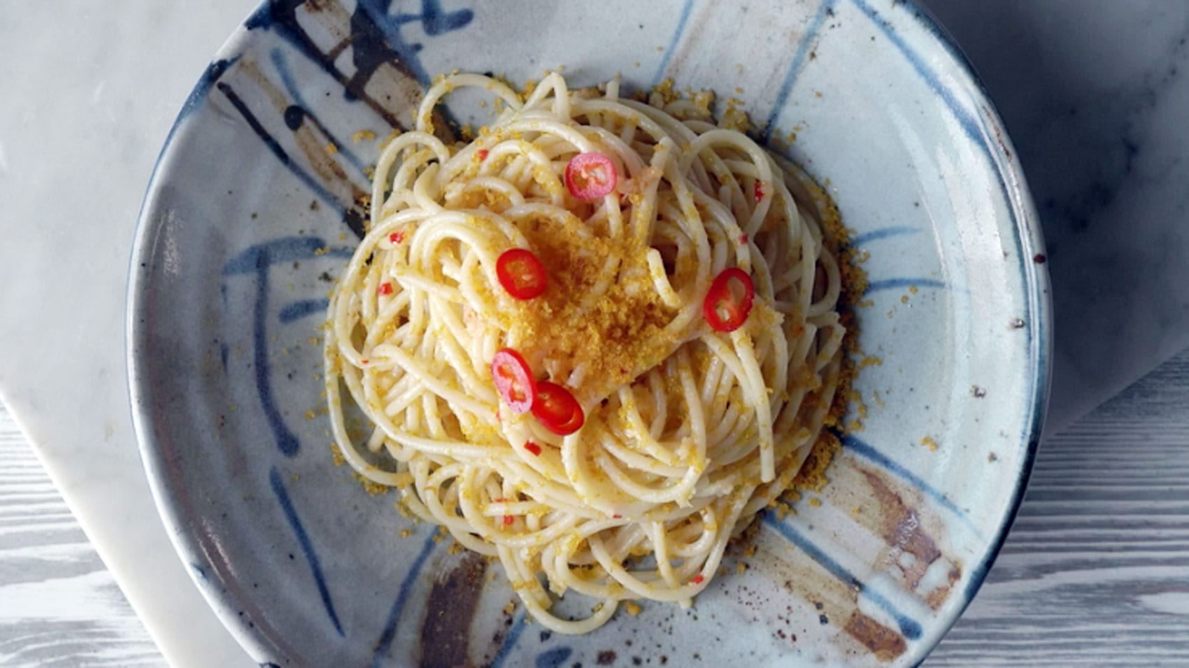 Spaghetti aglio, olio e peperoncino in versione light