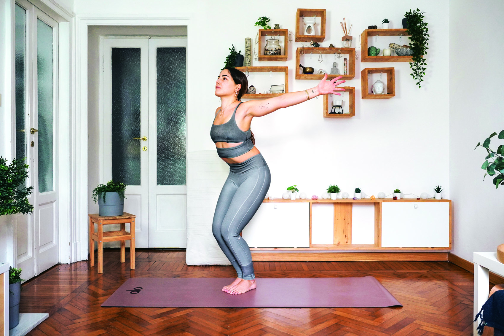 Yoga, 4 esercizi per migliorare la postura e la fiducia se stessi Yoga, 4 esercizi per migliorare la postura e la fiducia se stessi
