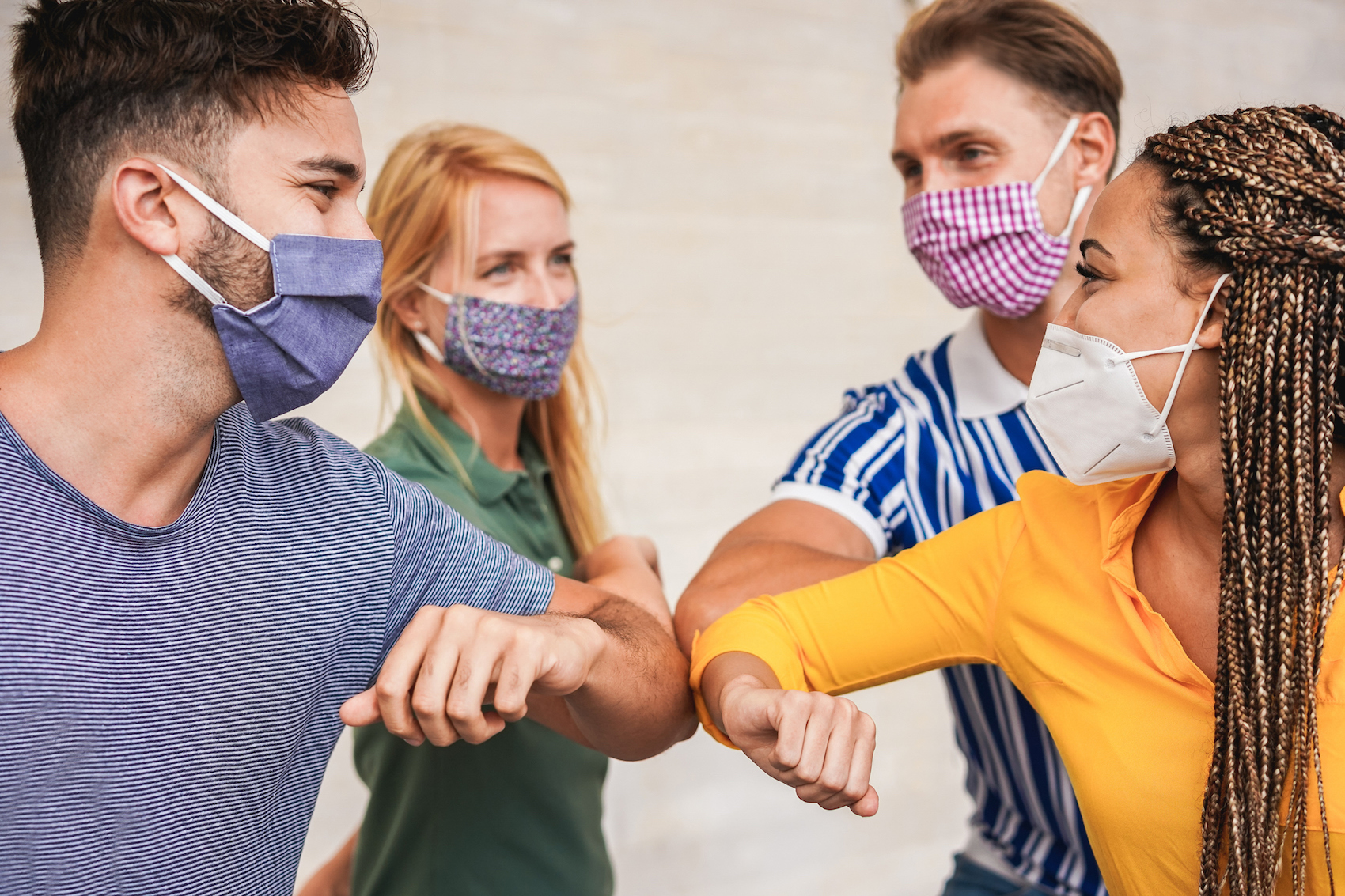 Come cambia la comunicazione con la mascherina