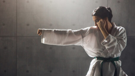 Karate: quali sono i benefici e come iniziare