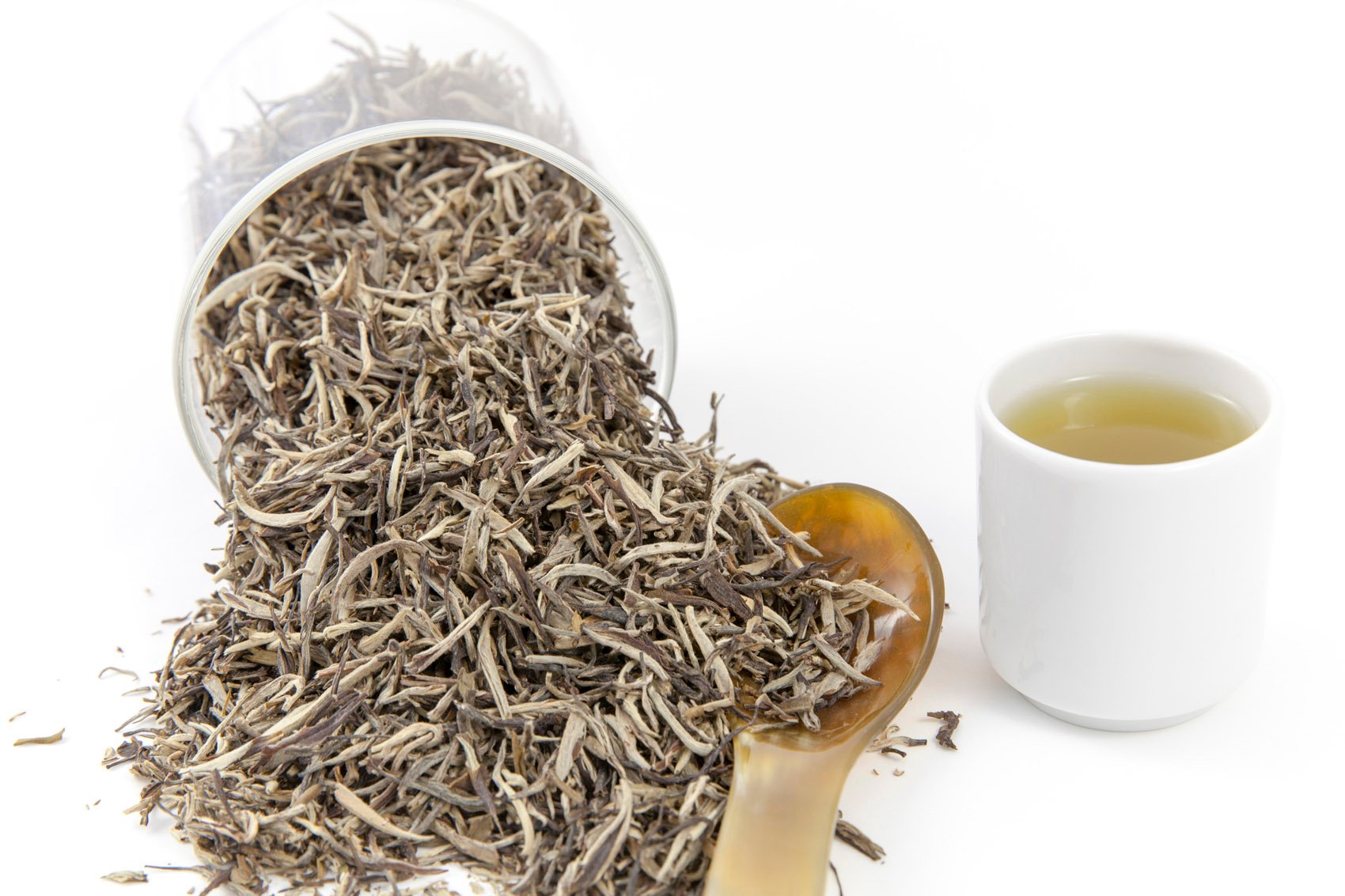 I benefici del tè bianco, antiossidante e alleato della linea - Starbene