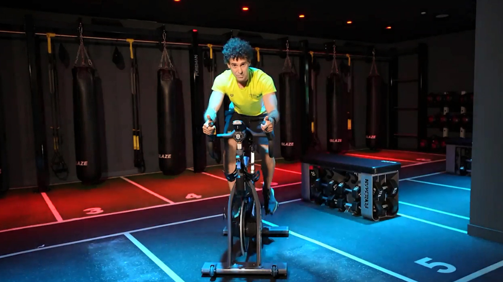 Indoor cycling: i consigli per un allenamento efficace e sicuro – Video Indoor cycling: i consigli per un allenamento efficace e sicuro – Video