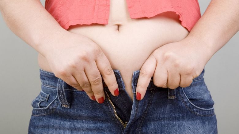 Hai la pancia? È grasso o gonfiore addominale? Gli esami da fare